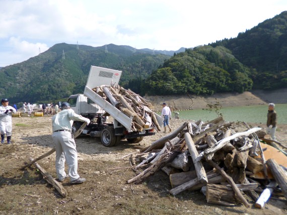 平成28年度 永源寺ダム湖岸クリーン作戦への参加（滋賀県）