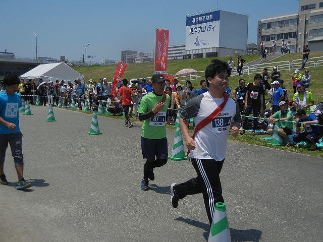 企業対抗駅伝5-4余田.jpg